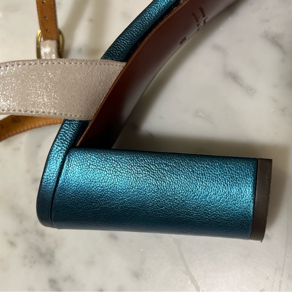 CHIE MIHARA metallic leather strapped sandals - Picture 3 of 13